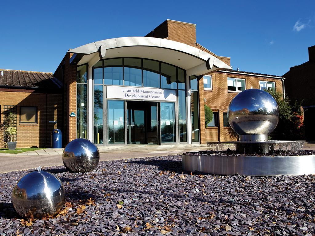 Cranfield Management Development Centre Hotell Exteriör bild